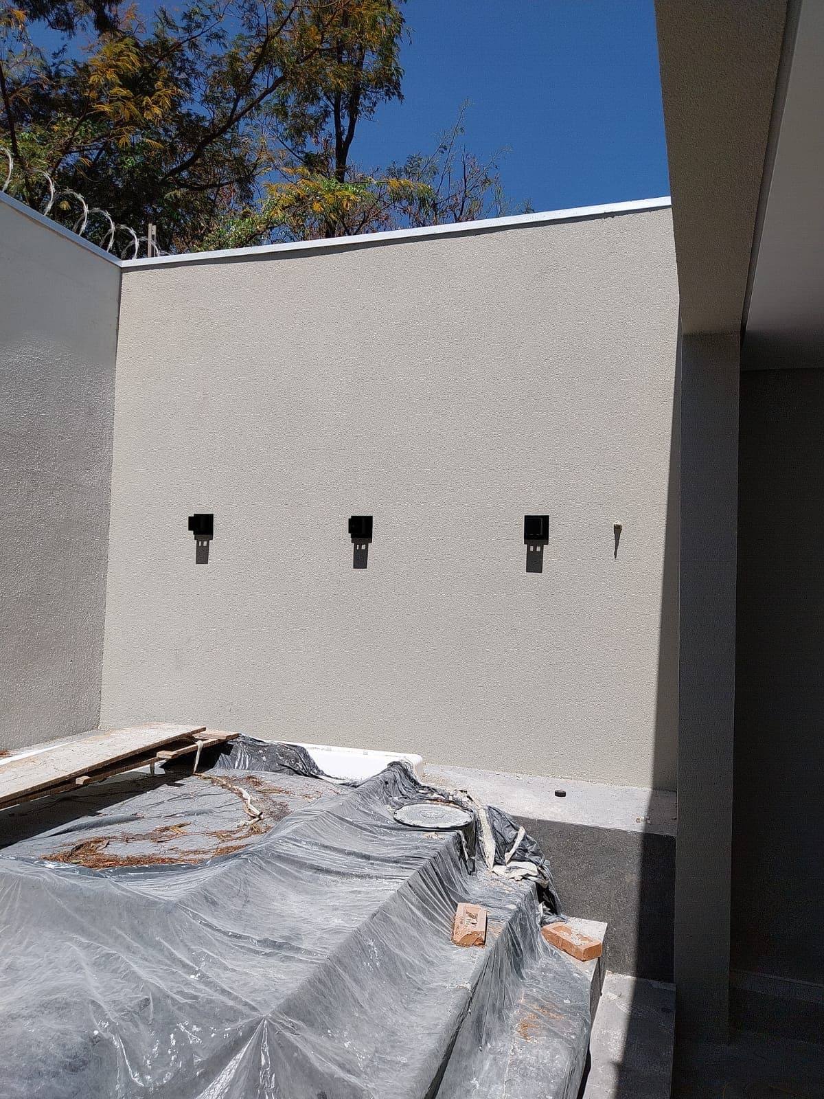 Acabamentos elétricos